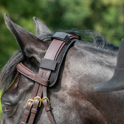 Poll Cover with Self Fastening Straps