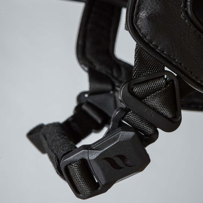 Caracas Rijhelm Glossy Black