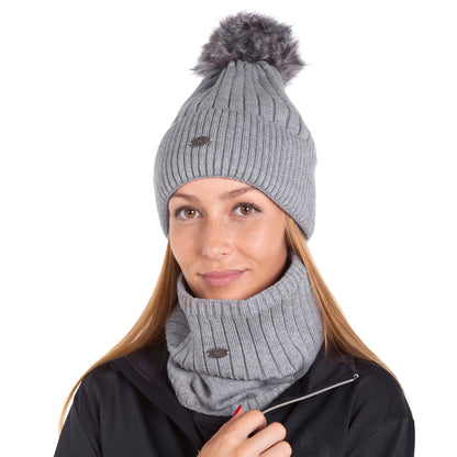 Muts grey